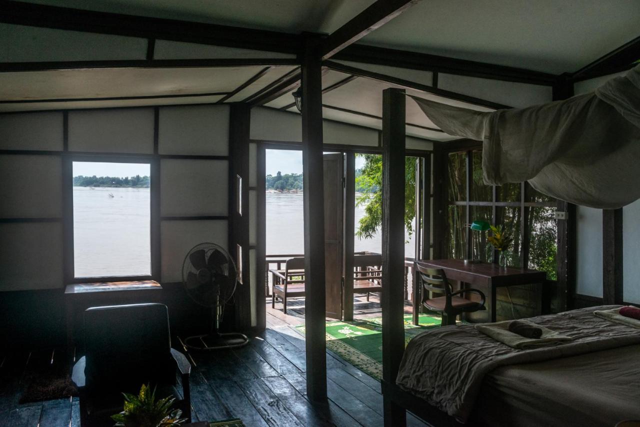 Pomelo Restaurant And Guesthouse - Fishermen & Tammarine Cottages Riverfront - Experience Nature, Culture And Adventure & Tailor-Made Tour Ban Khon Exterior photo