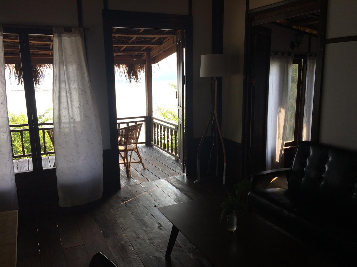 Pomelo Restaurant And Guesthouse - Fishermen & Tammarine Cottages Riverfront - Experience Nature, Culture And Adventure & Tailor-Made Tour Ban Khon Exterior photo