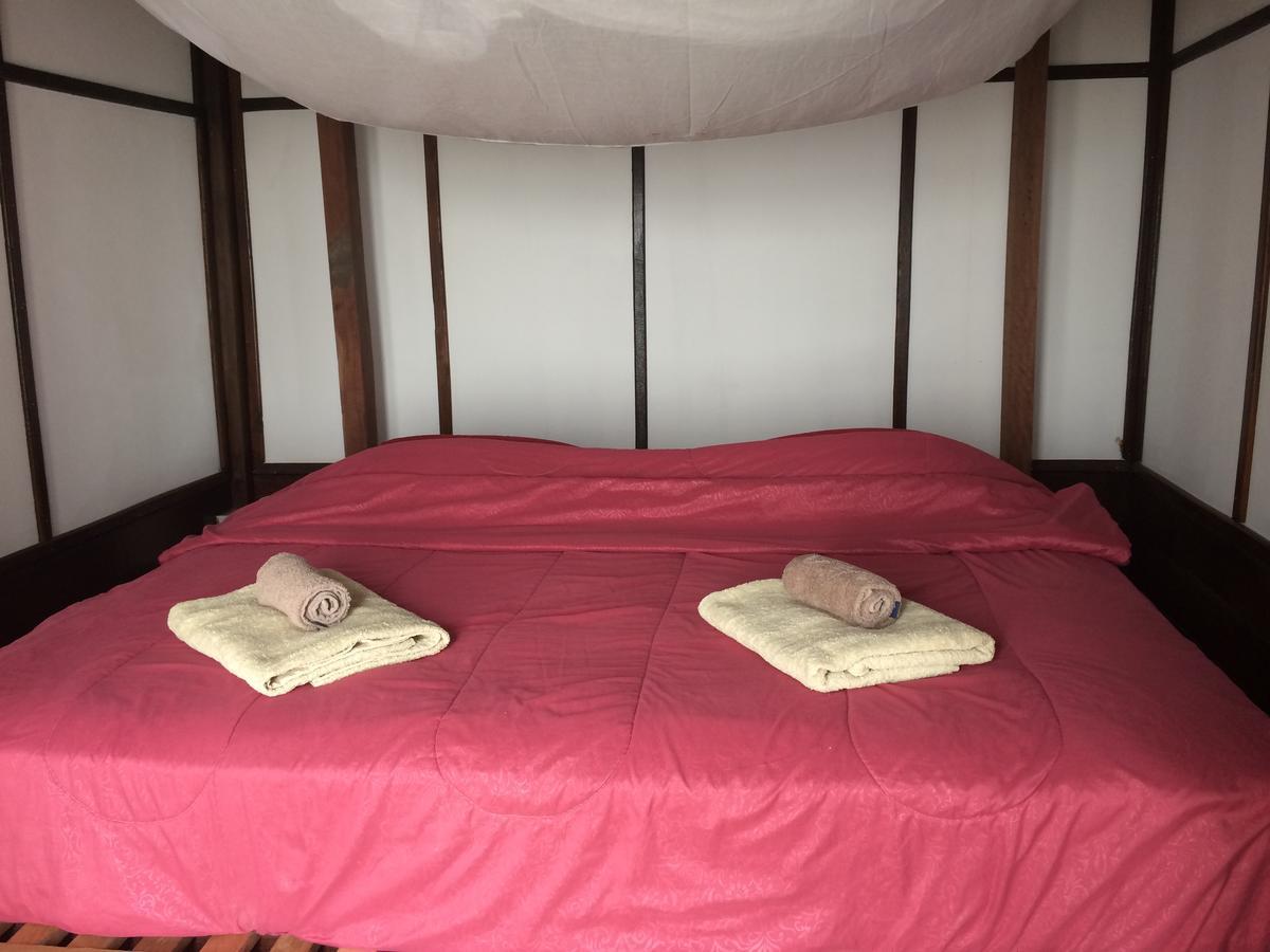 Pomelo Restaurant And Guesthouse - Fishermen & Tammarine Cottages Riverfront - Experience Nature, Culture And Adventure & Tailor-Made Tour Ban Khon Exterior photo
